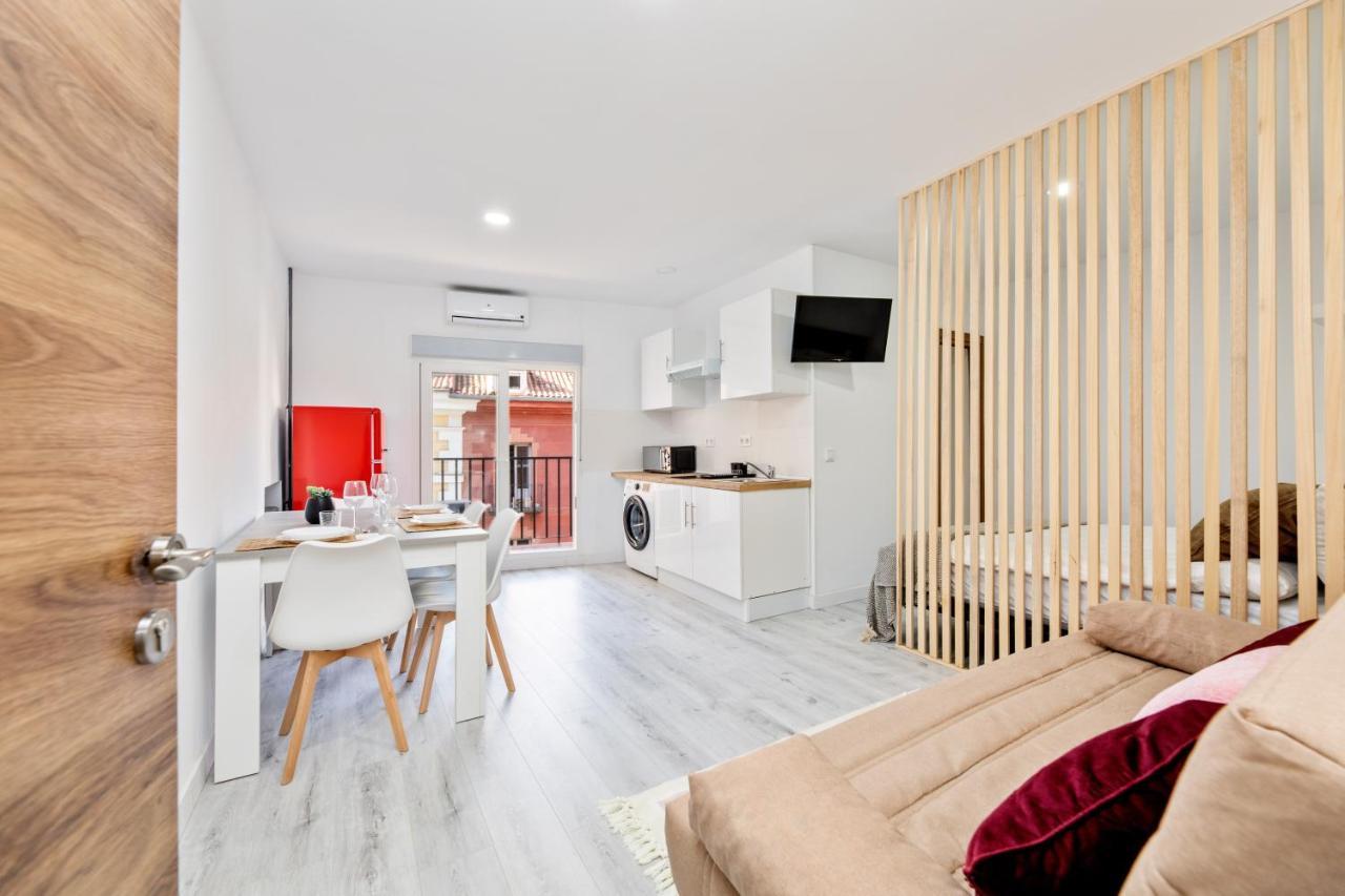 Los Apartamentos Jacinto Benavente Centro Madrid Esterno foto
