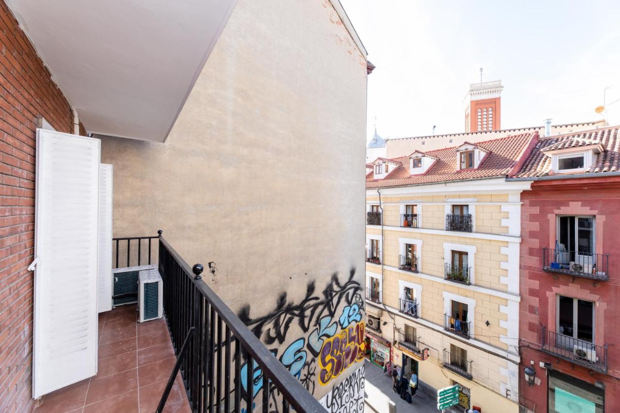 Los Apartamentos Jacinto Benavente Centro Madrid Esterno foto