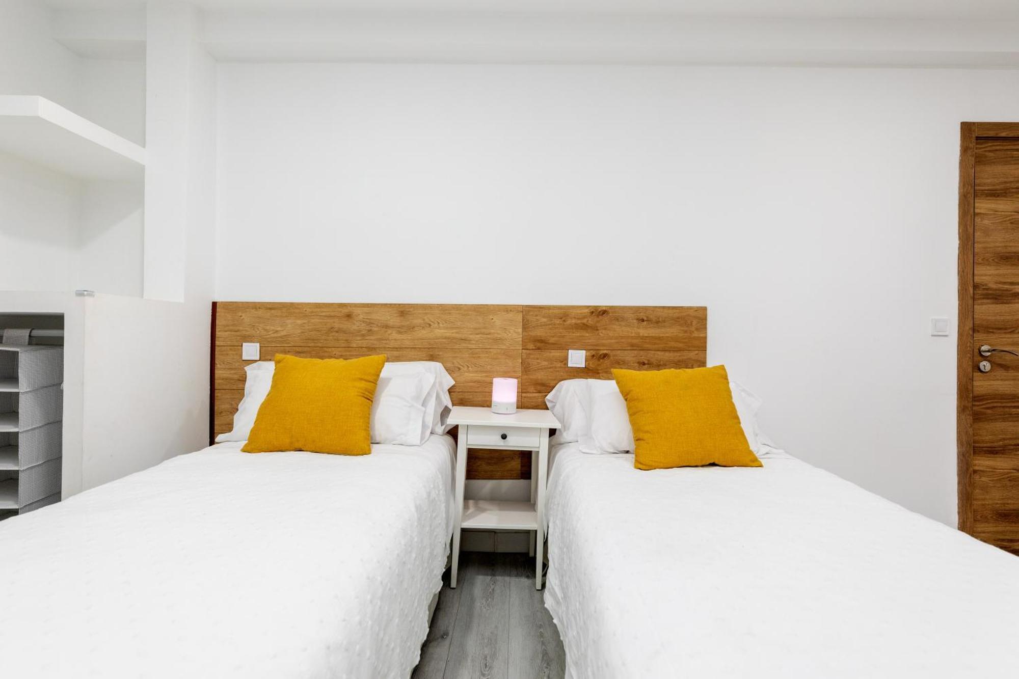 Los Apartamentos Jacinto Benavente Centro Madrid Esterno foto