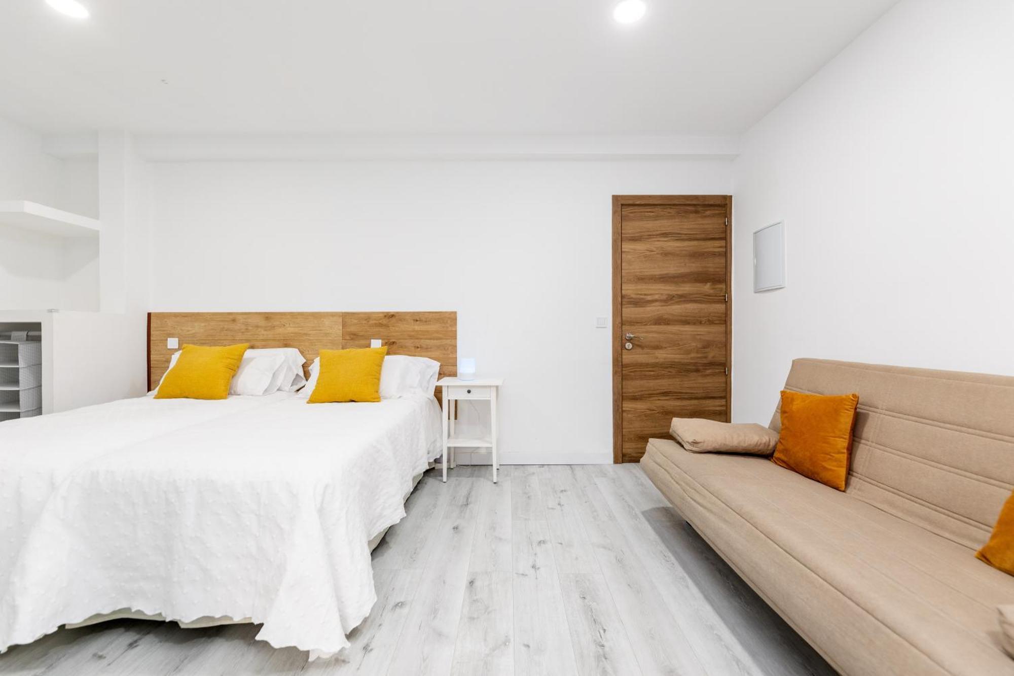Los Apartamentos Jacinto Benavente Centro Madrid Esterno foto